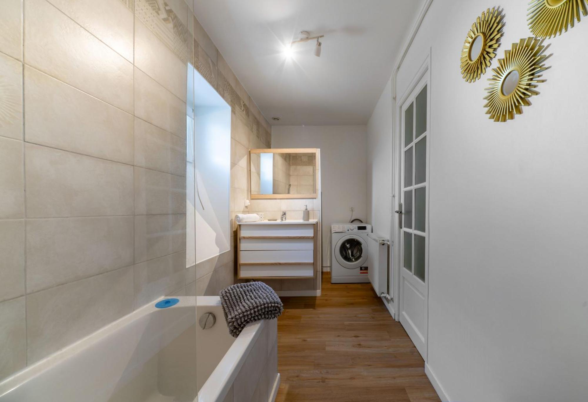 Le Celestin - Appartement 2 Chambres Avec Jardin En Centre Ville Виши Экстерьер фото