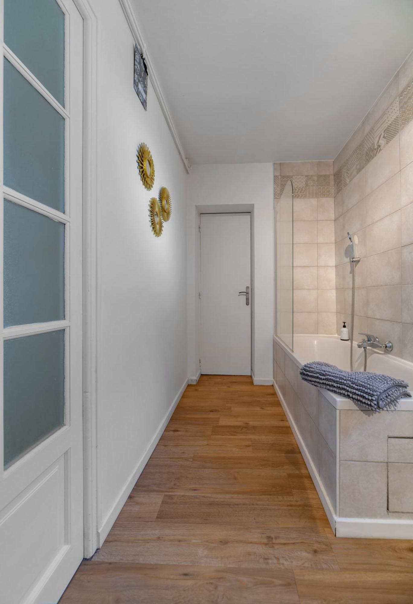 Le Celestin - Appartement 2 Chambres Avec Jardin En Centre Ville Виши Экстерьер фото