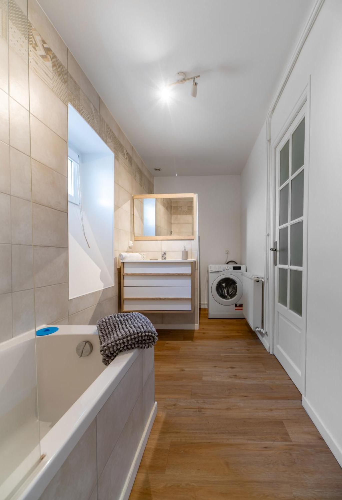 Le Celestin - Appartement 2 Chambres Avec Jardin En Centre Ville Виши Экстерьер фото